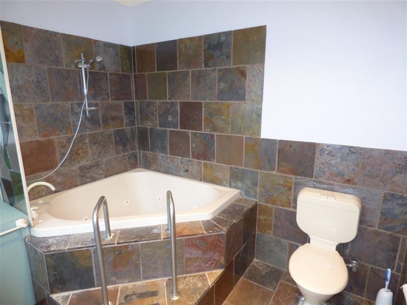 199 Lake Street, Edenhope VIC 3318