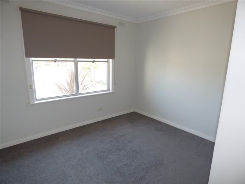 32 Edinburgh Road, Edenhope VIC 3318