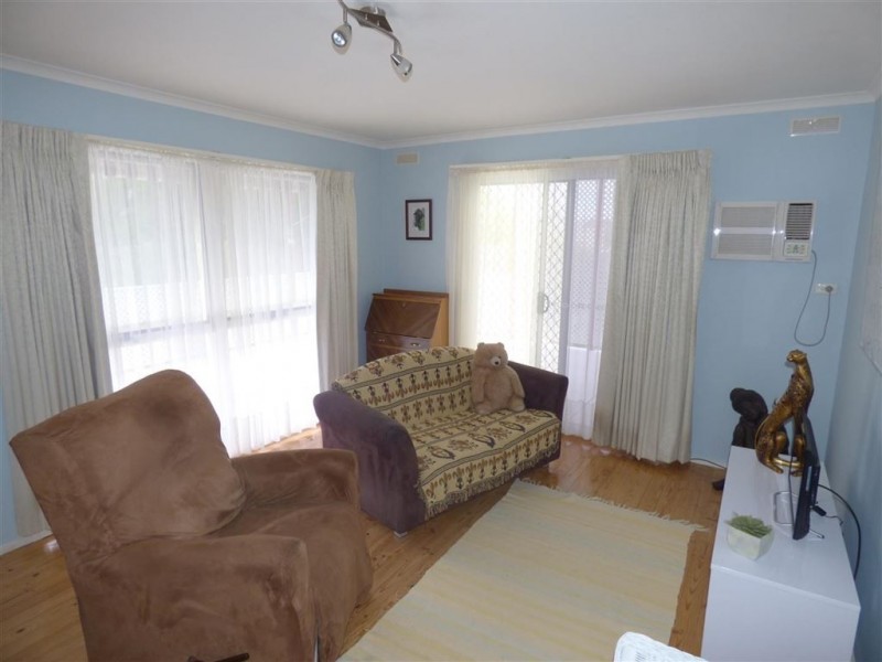 136 Elizabeth Street, Edenhope VIC 3318