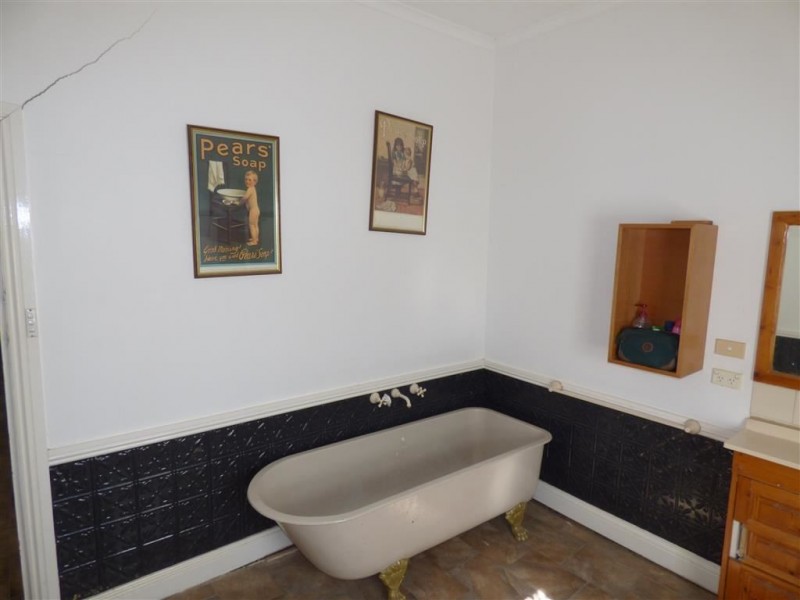 34 Newall Street, Marnoo VIC 3387