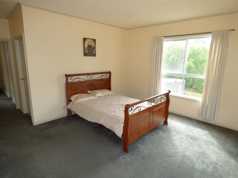 19 Swanston Street, Harrow VIC 3317