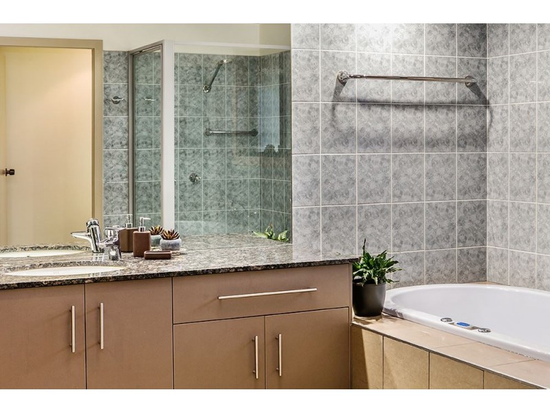 11 McIntosh Road, Chilcotts Grass NSW 2480