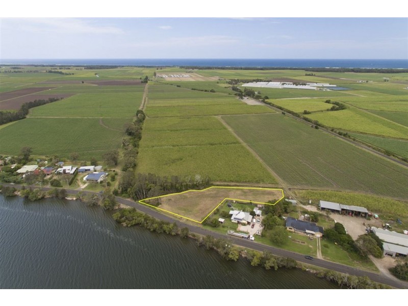 242 River Drive, East Wardell NSW 2477