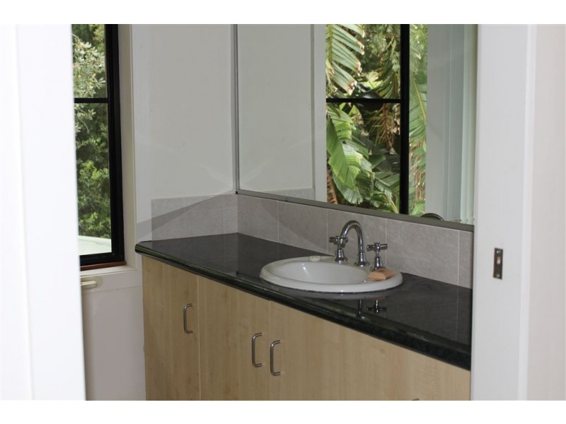 2/77 Meridian Drive, Coolgardie NSW 2478