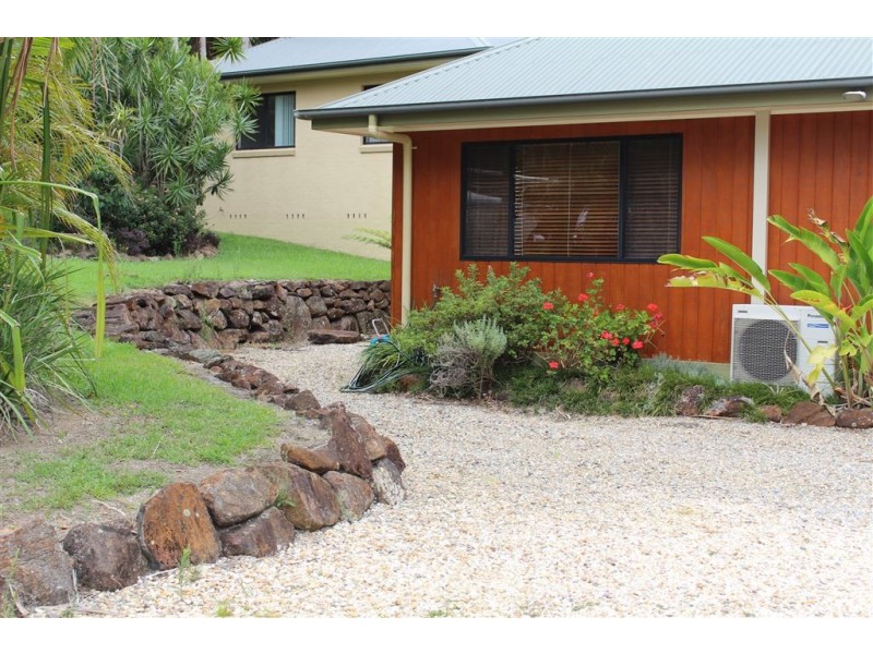 2/77 Meridian Drive, Coolgardie NSW 2478