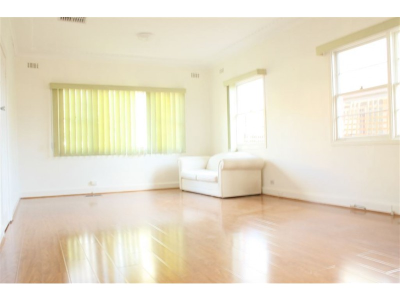 1/11 woodside avenue, Ringwood VIC 3134