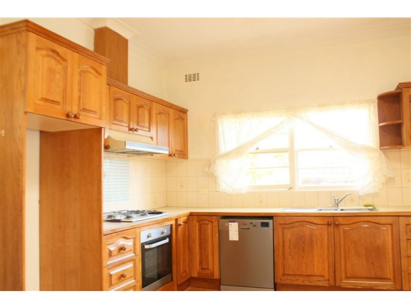 1/11 woodside avenue, Ringwood VIC 3134