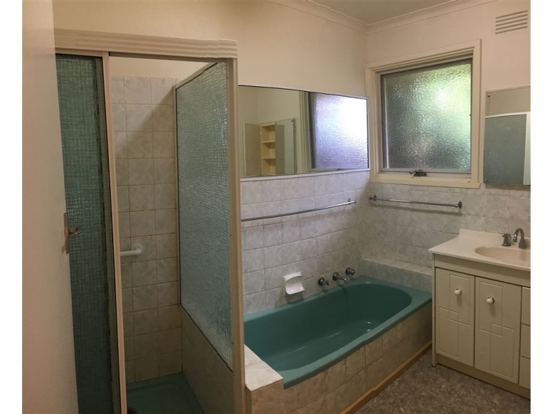 8 Lionel Street, Doncaster East VIC 3109