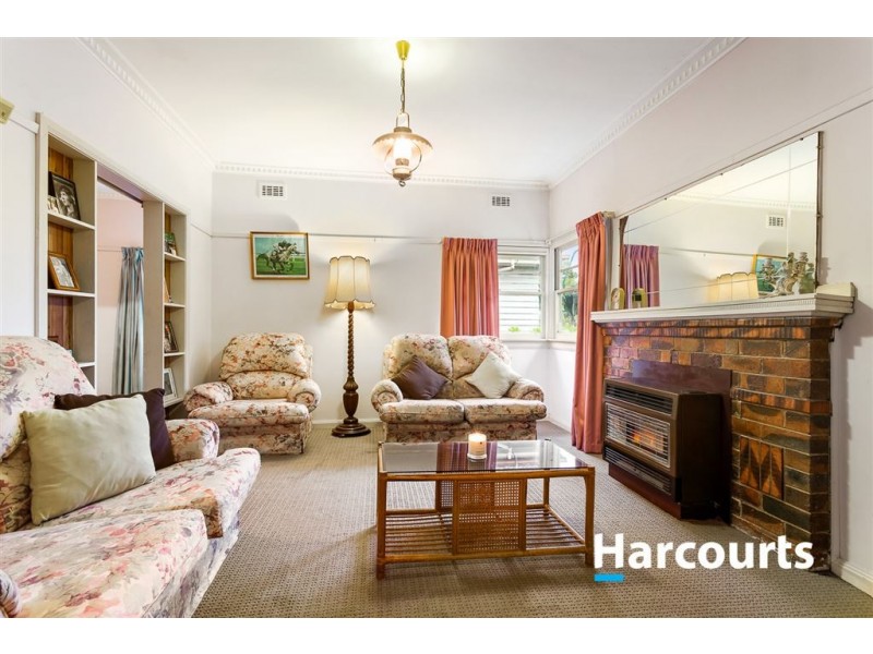 22 Lindsay Ave, Nunawading VIC 3131