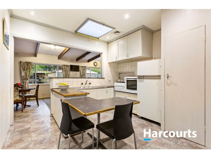 22 Lindsay Ave, Nunawading VIC 3131