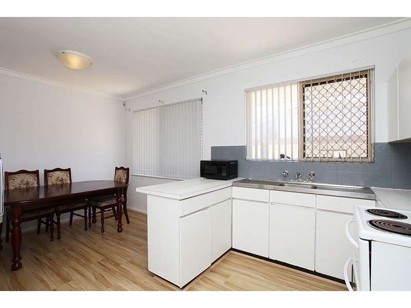 24 Redlands Street, Bayswater WA 6053