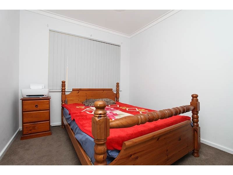 24 Redlands Street, Bayswater WA 6053