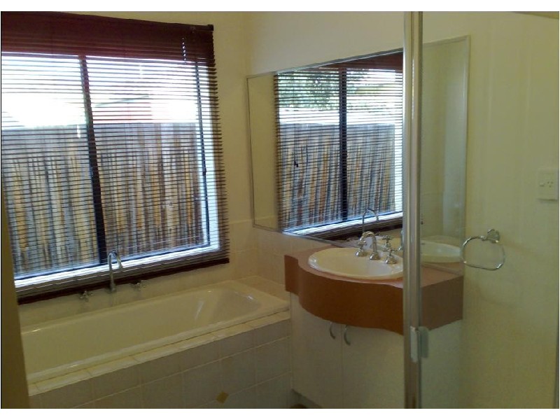 7 Conifer Court, Hillside VIC 3037