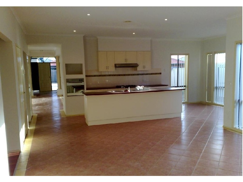 7 Conifer Court, Hillside VIC 3037