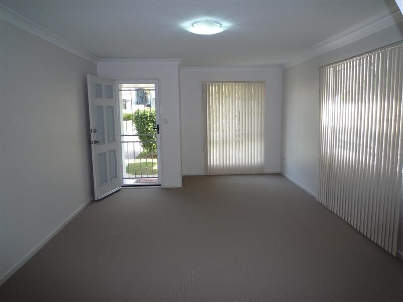 16 Akala Street, Camp Hill QLD 4152