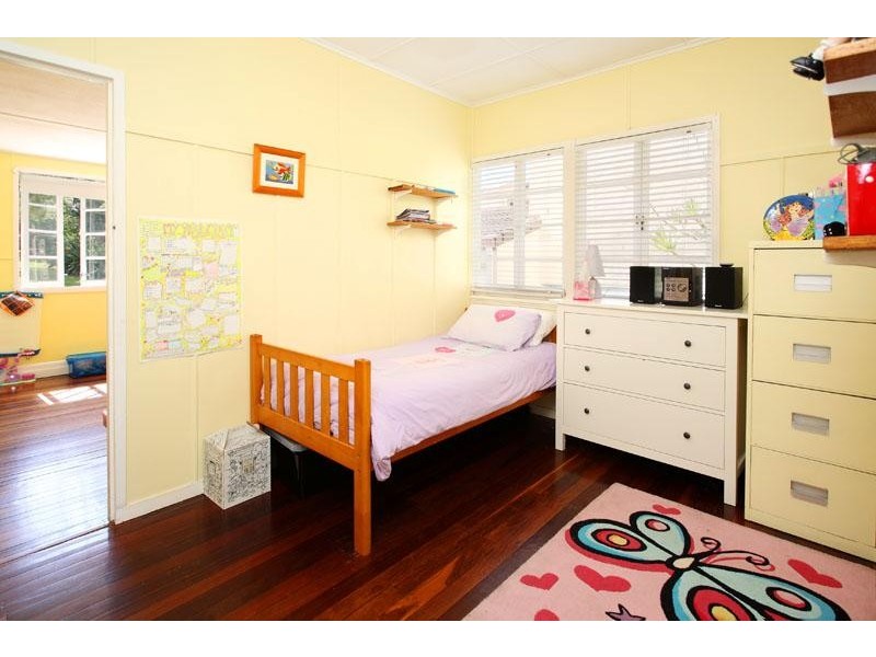 34 Osterley Road, Carina Heights QLD 4152