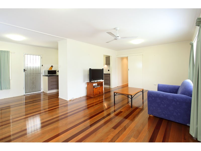 8 Blackwell Street, Tingalpa QLD 4173