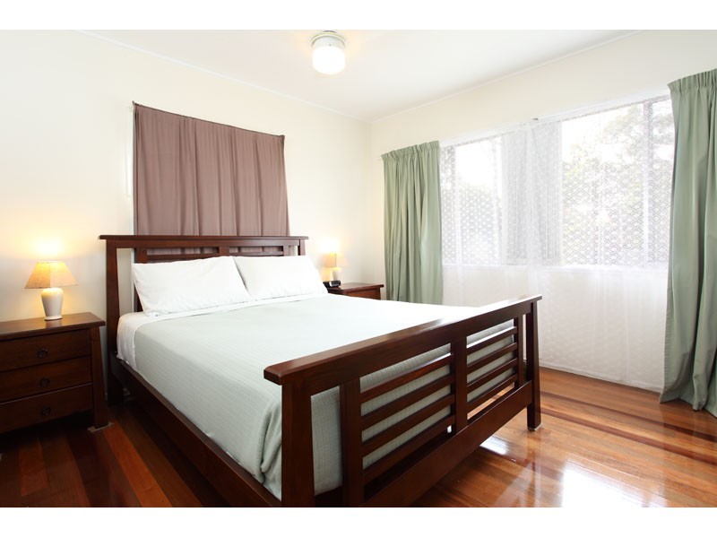 8 Blackwell Street, Tingalpa QLD 4173