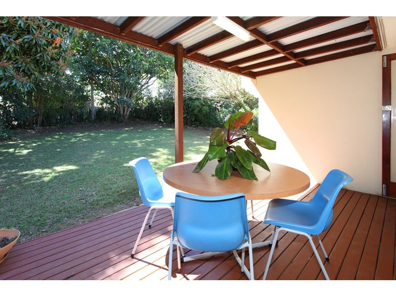 12 Greenmount Avenue, Holland Park QLD 4121