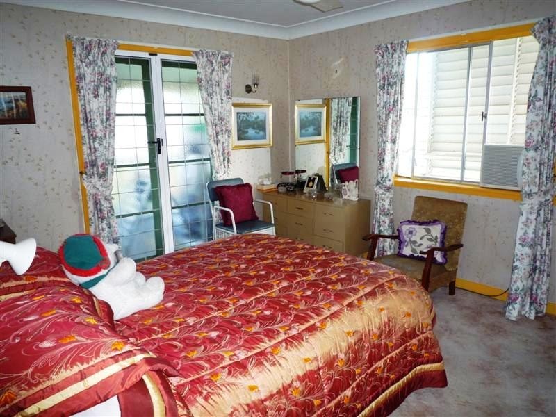 9 Tranters Avenue, Camp Hill QLD 4152