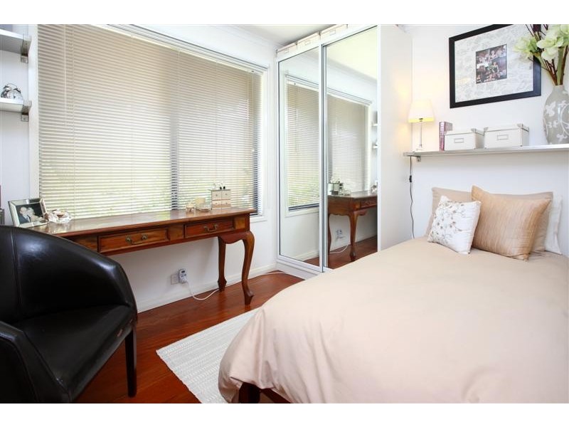 17 Edzell Place, Carindale QLD 4152