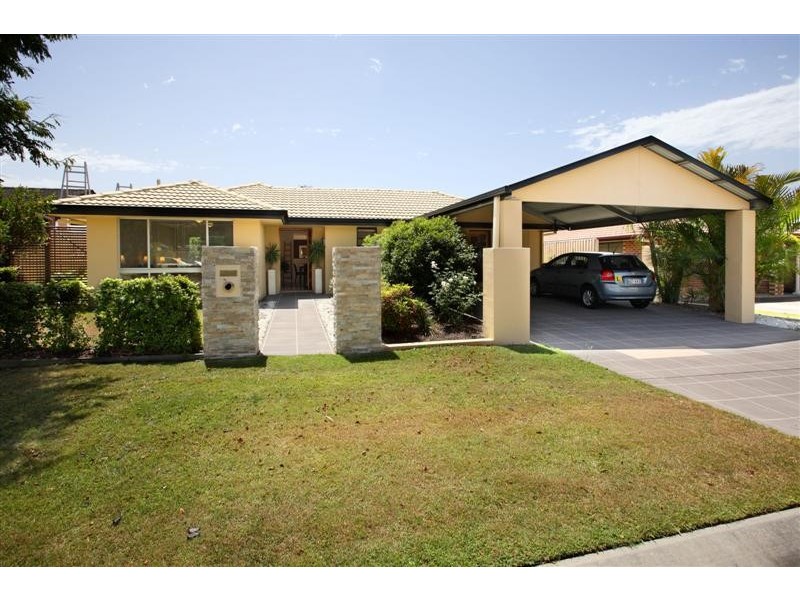 17 Edzell Place, Carindale QLD 4152