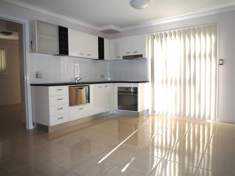 1/8 Cambridge Street, Carina Heights QLD 4152