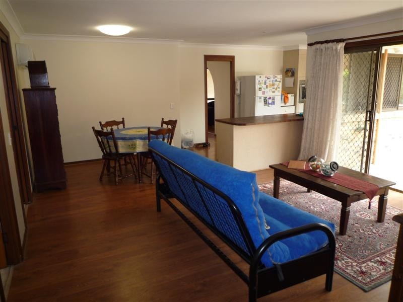 27 Boynedale Street, Carindale QLD 4152