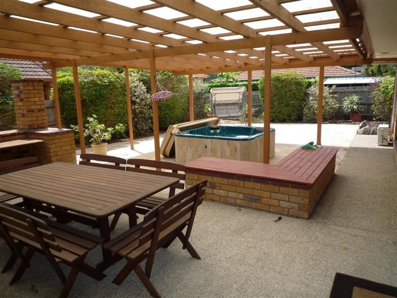 27 Boynedale Street, Carindale QLD 4152