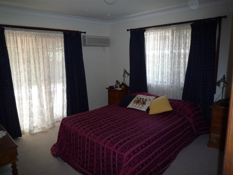 27 Boynedale Street, Carindale QLD 4152