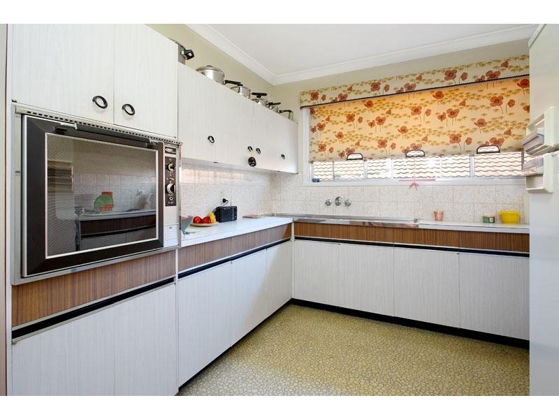 51 Long Street, Camp Hill QLD 4152