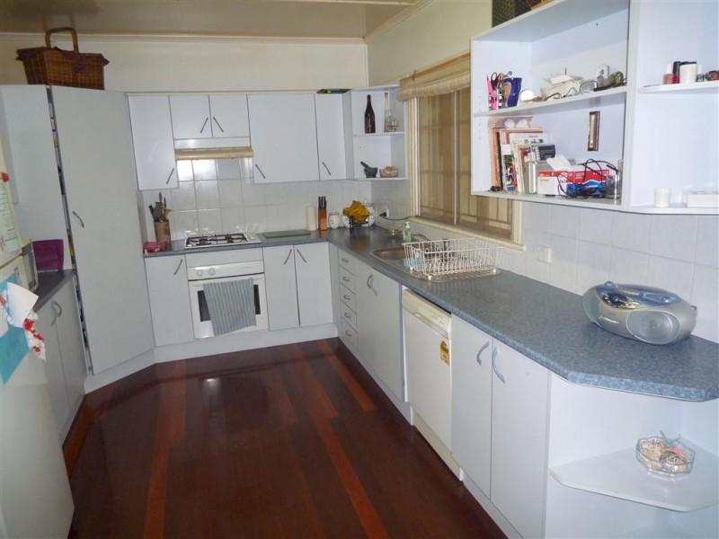 34 Edmond Street, Carina QLD 4152