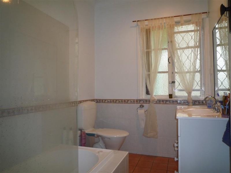 34 Edmond Street, Carina QLD 4152