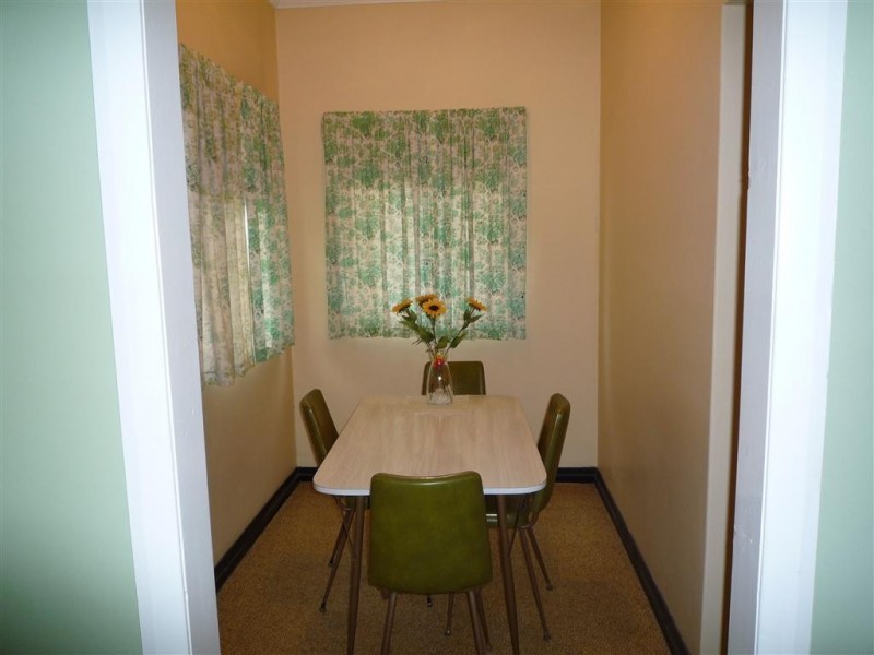 111 Richmond Road, Morningside QLD 4170