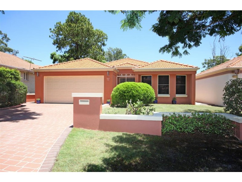7 Sorrento Close, Carindale QLD 4152