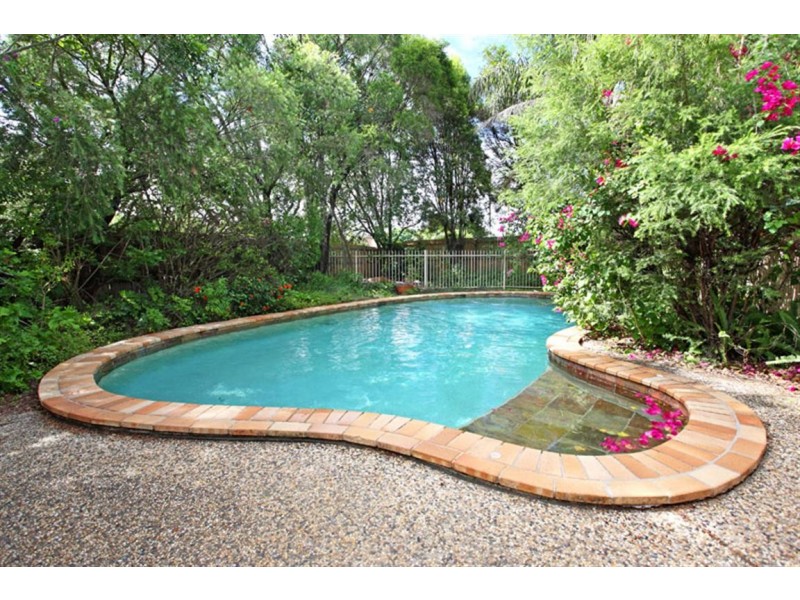 2 Stevenson Court, Carindale QLD 4152