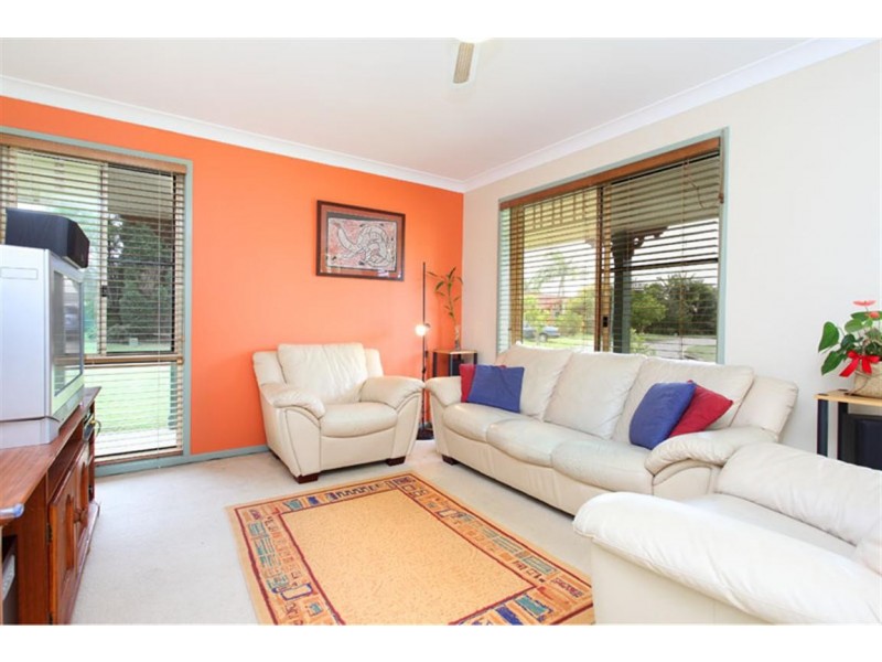 10 Cloverbrook Place, Carina QLD 4152