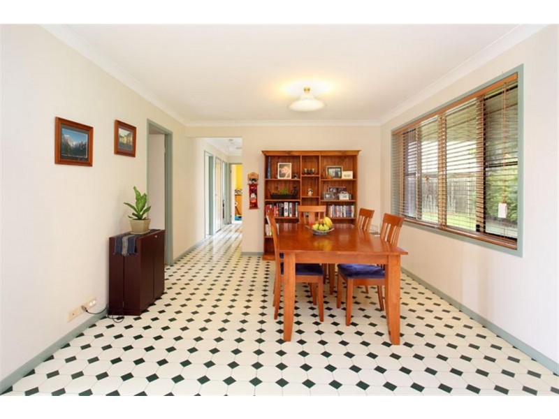 10 Cloverbrook Place, Carina QLD 4152