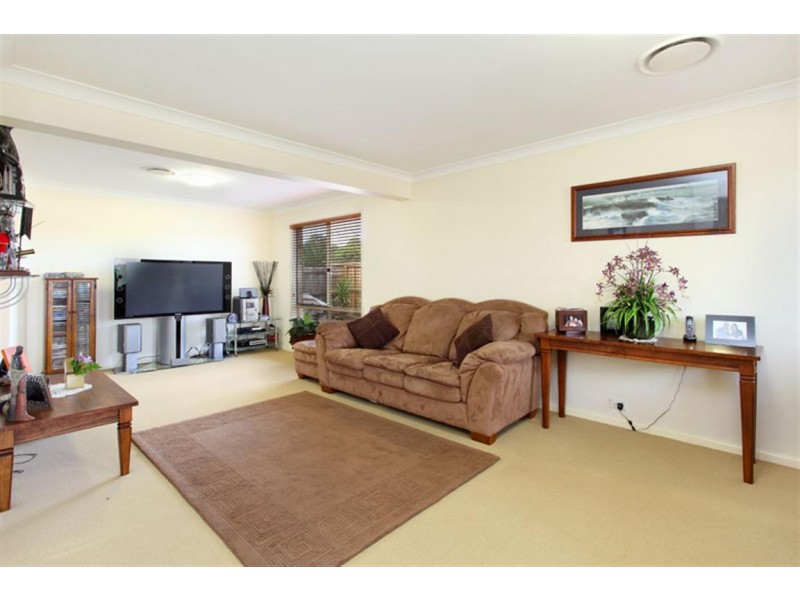 48 Ivy Crescent, Wakerley QLD 4154