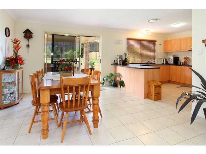 48 Ivy Crescent, Wakerley QLD 4154