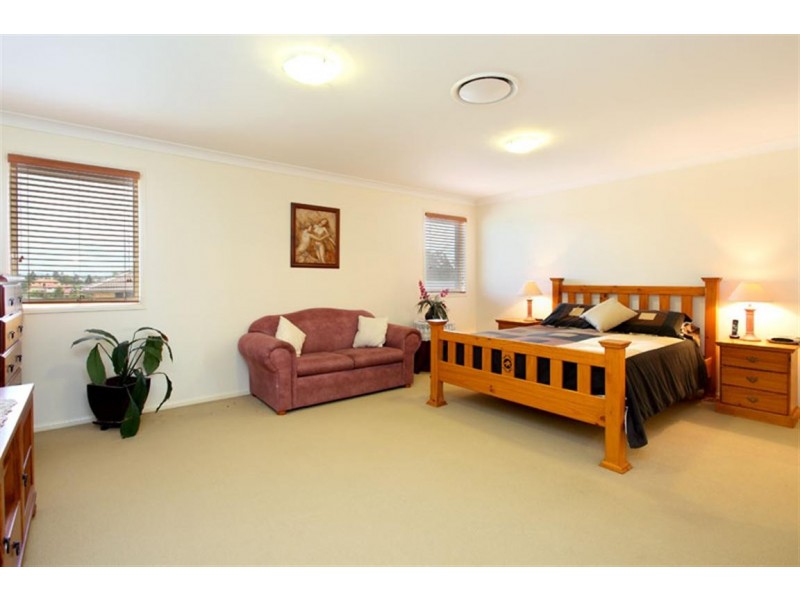 48 Ivy Crescent, Wakerley QLD 4154