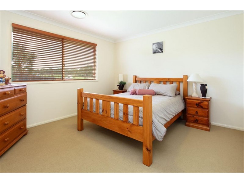 48 Ivy Crescent, Wakerley QLD 4154