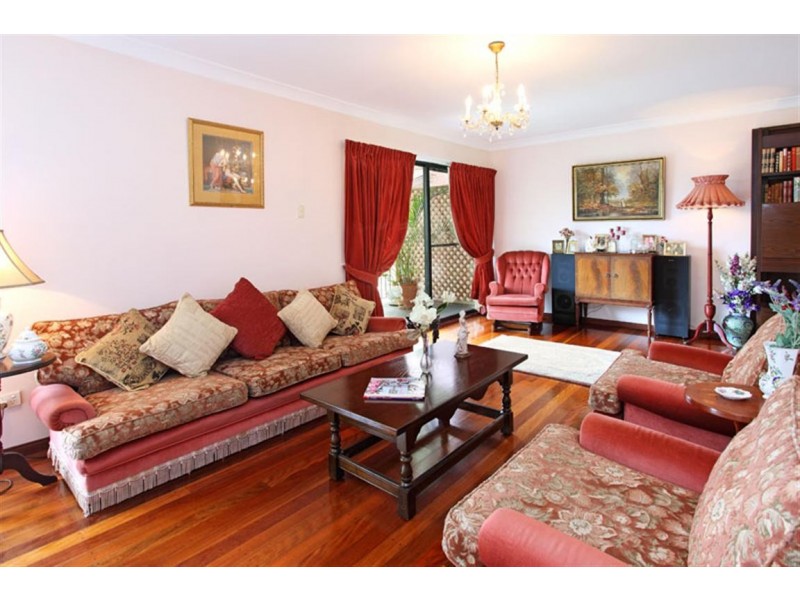 6 Solander, Carina QLD 4152