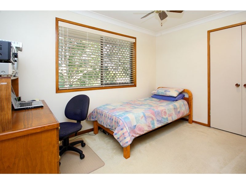 10 Salm Court, Carindale QLD 4152