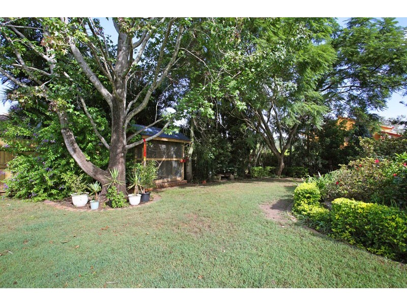 10 Salm Court, Carindale QLD 4152