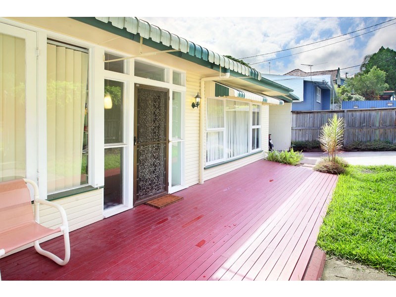 230 Chatsworth Road, Coorparoo QLD 4151