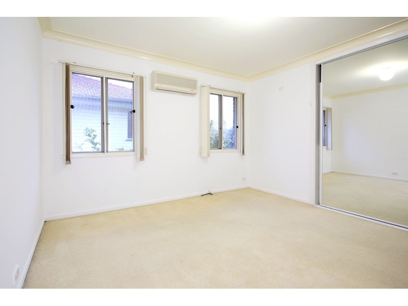 70 Long Street, Camp Hill QLD 4152