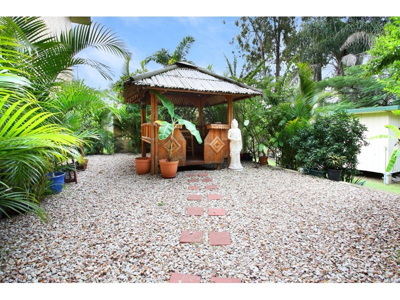 70 Long Street, Camp Hill QLD 4152