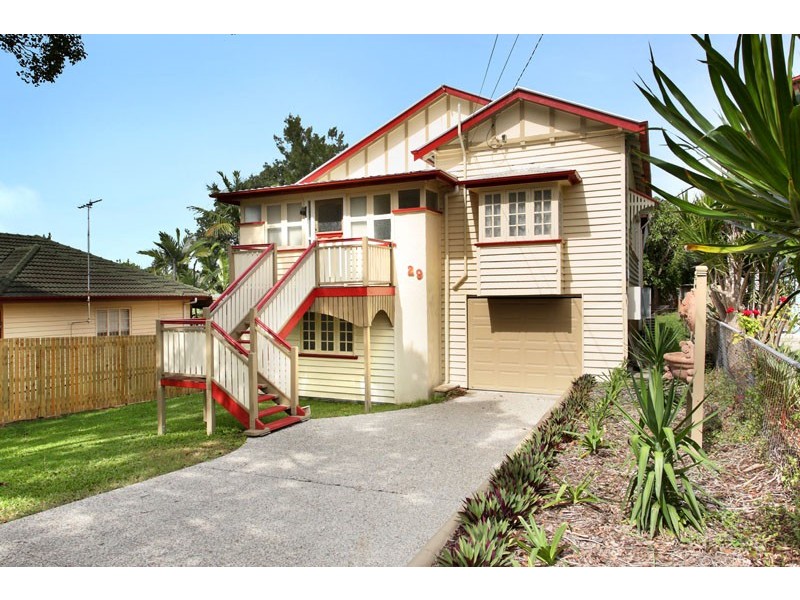 29 First Street, Camp Hill QLD 4152