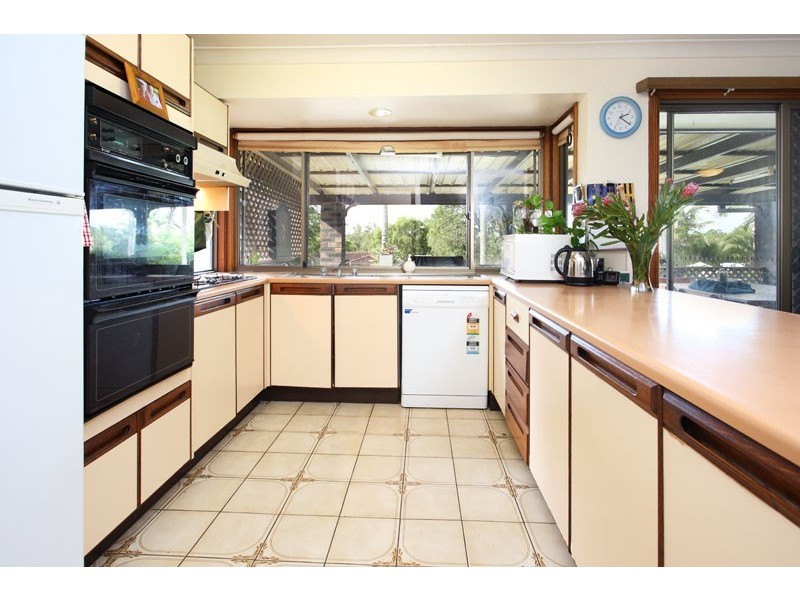 12 Raphael Place, Carina QLD 4152
